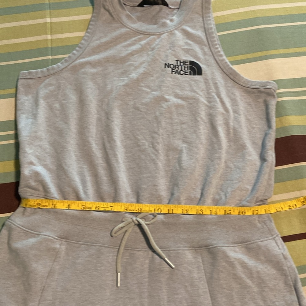 Pullover Athletic Dress by The NorthFace Brand.  EUC! - Picture 11 of 16